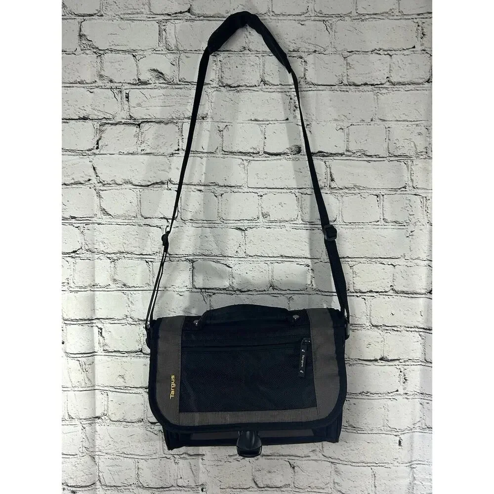 Targus Shoulder Messenger Bag Black W/Cell Pouch And 11